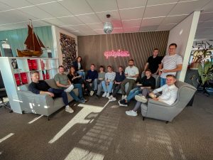 Veertien jaar geleden startten Ron Steur en Erik Jonk QStylez, dat voorziet in alle facetten van marketing.